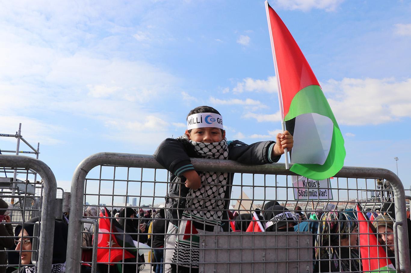 Sağlam calls on the leaders of Islamic World to improve relations with Palestine